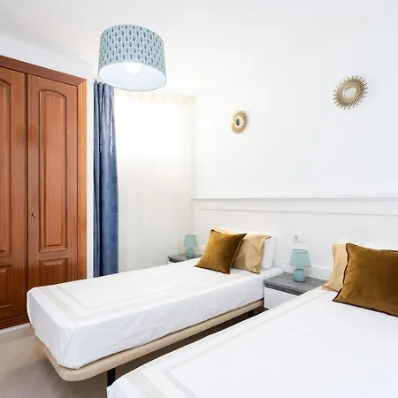Hemeras Boutique Homes - Bright Apartment 5Min From The Sea Apartament *